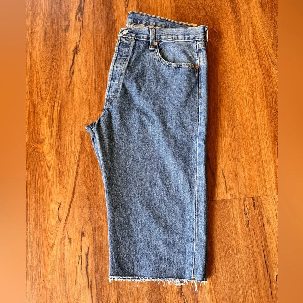 Levi's 501 Long Jeans Denim Shorts Jorts Size 38 NWT